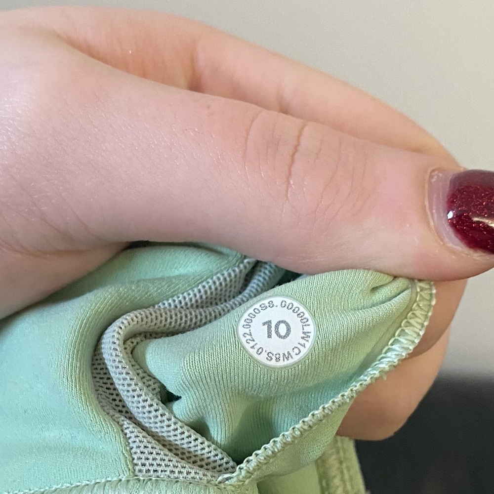 Lululemon Align cropped yoga tank top - Creamy Mint (size 10) - Picture 4 of 4